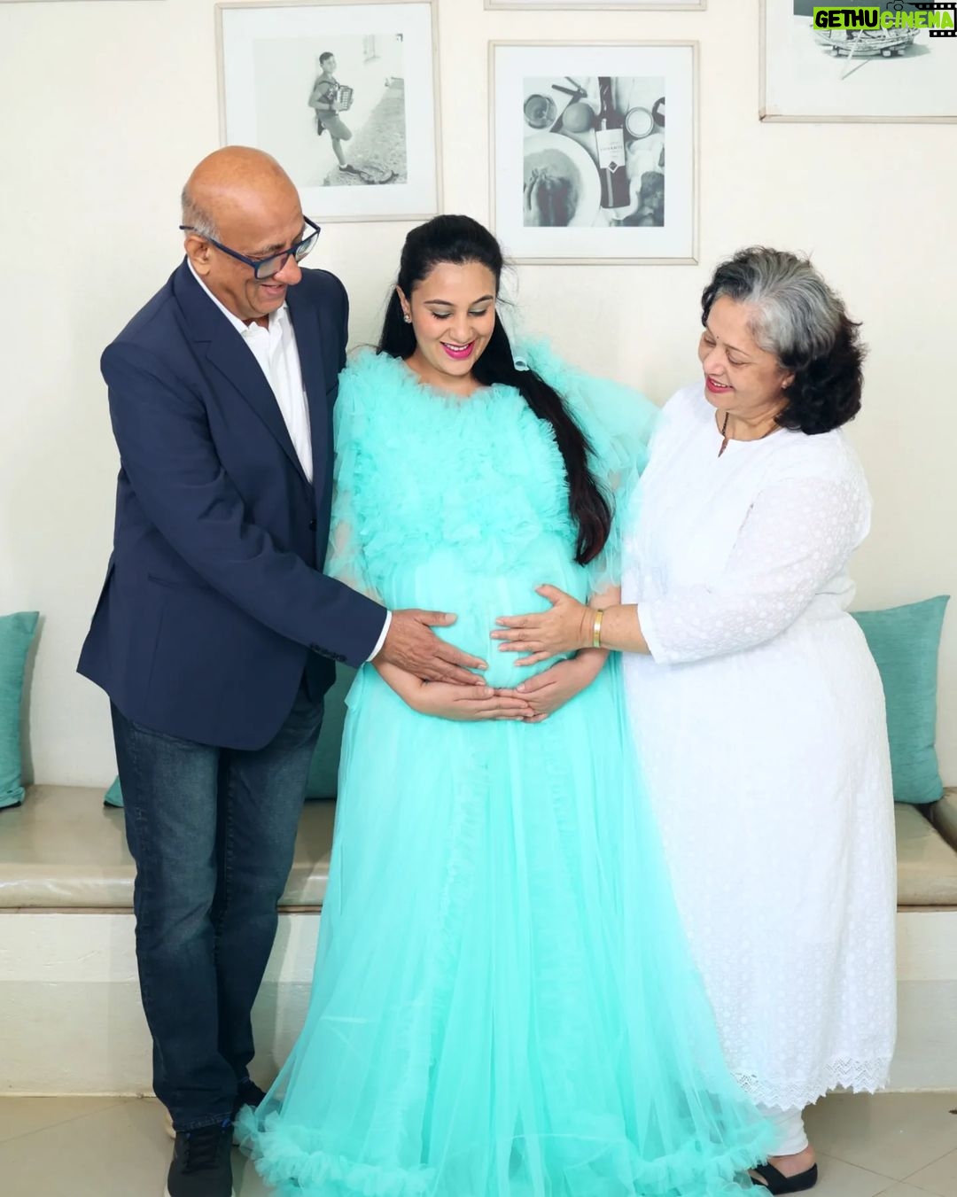 Sai Lokur Instagram - And finally the grandparents to be, have made an appearance on my social media in the last days of my pregnancy 😅 A super excited lot of family awaits your arrival Baby Roy! Your gonna be pampered and how❤ Cant wait to experience it all. #babyarrival #babyontheway #parentstobe #grandparentstobe #grandparents #babyprep #excitement #awaiting #maternityphotoshootindia #maternityphotoshootideas #maternityphotoshoot #maternity #photoshoot #photography #momtobe