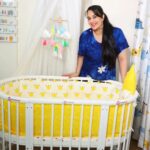 Sai Lokur Instagram – All prepped for my baby’s arrival with the star item of my checklist 😁👶
Visit www.hunyhuny.com and choose from an amazing range of parenting products.
Follow @hunyhuny_india for all the updates on new launch and offers.
.
.
.
.
#sailokur #hunyhuny_india #hunyhuny #babycrib #babynursery