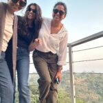 Sai Tamhankar Instagram - Thank you for hosting us - spoiling us @kondantheretreat ! PC. @leenalikhairnar #saitamhankar #happyholidays #quickgetaway #getaway #girls #girlstrip GetAway