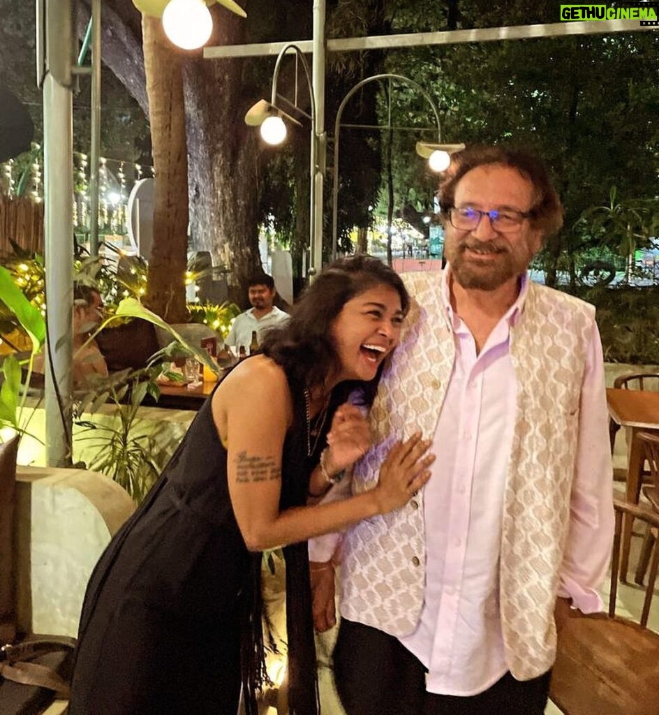 Sakshi Pradhan Instagram - "In the presence of the legendary Mr. @shekharkapur – a meeting that transcended mere admiration. His wisdom, warmth, and shared stories made this encounter a treasure trove of inspiration. A humble reminder that our journeys are woven with connections, and sometimes, dreams find their way into reality. Gratitude for the genuine moments that make life's reel truly unforgettable. #ShekharKapoor #InspiredEncounter #HumanTouch 🤝✨"🪬 #Love #Laugh #Conversations Film Bazaar