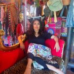 Salma Hayek Pinault Instagram - Besame mucho store in Todos Santos. @besamemuchobazaar #shopping 🎵 #fleetwoodmac
