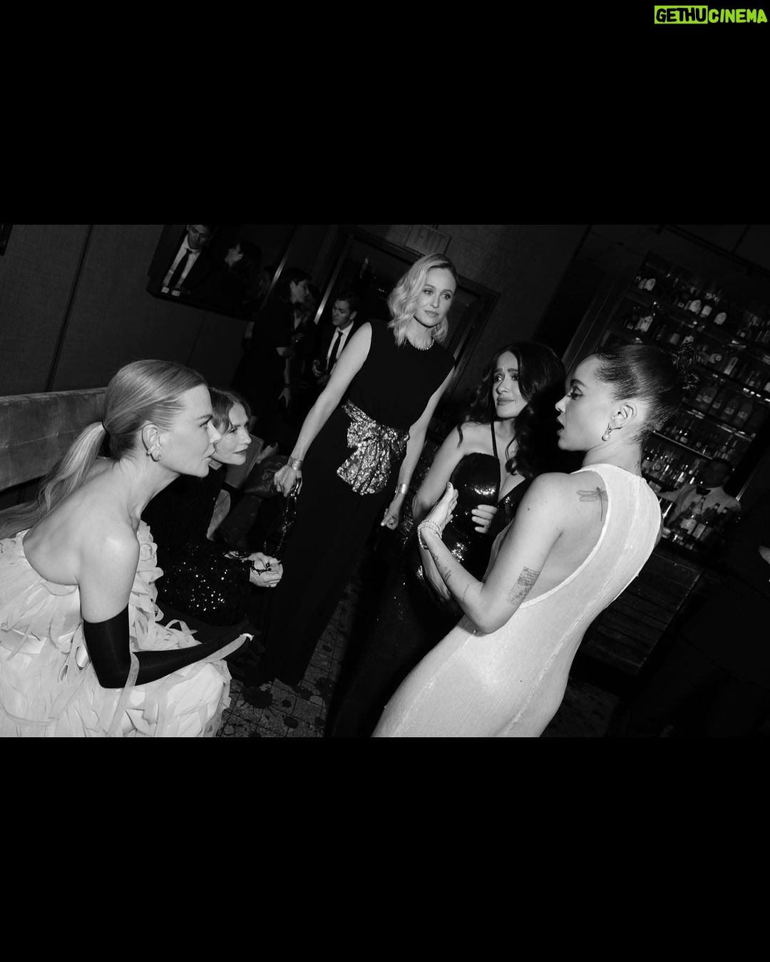 Salma Hayek Pinault Instagram - What a night! Thank you to everybody who came out to celebrate 15 years of the @keringfoundation and the second annual 'Caring for Women' dinner to benefit the Malala Fund, National Network to End Domestic Violence (NNEDV) and New York City Alliance Against Sexual Violence. I am so honored to work alongside this brilliant foundation to combat gender-based violence and continue the fight to protect vulnerable women and children all across the globe. ¡Qué noche! Gracias a todos los que asistieron a celebrar los 15 años de @keringfoundation y la segunda cena anual 'Caring for Women' en beneficio del Malala Fund, National Network to End Domestic Violence (NNEDV) and New York City Alliance Against Sexual Violence. Es un gran honor para mí trabajar junto a esta brillante fundación para combatir la violencia de género y continuar la lucha para proteger a las mujeres y los niños vulnerables en todo el mundo. Oprah, @malala, Zoë Kravitz, @channingtatum, @christianamusk, @nicolekidman, @lindaevangelista, @kimkardashian, @isabelle.huppert, @gayleking, @oliviawilde 📸: German Larkin @germanlarkin
