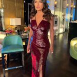Salma Hayek Pinault Instagram - All set for Caring for Women dinner tonight in New York presented by @keringfoundation supporting a cause very close to my heart. ❤️ #CaringForWomen Todo lista para la cena Caring for Women esta noche en Nueva York, presentada por @keringfoundation, apoyando una causa muy cercana a mi corazón. ❤️ Dress: @gucci Makeup: @genevieveherr Hair: @jennifer_yepez Nails: @Leonobi_galvez Shoes: @jenniferchamandi Jewels: @boucheron Lymphatic massage: @Camilaperez.mt Facial: @joannavargas and @joannavargasnyc