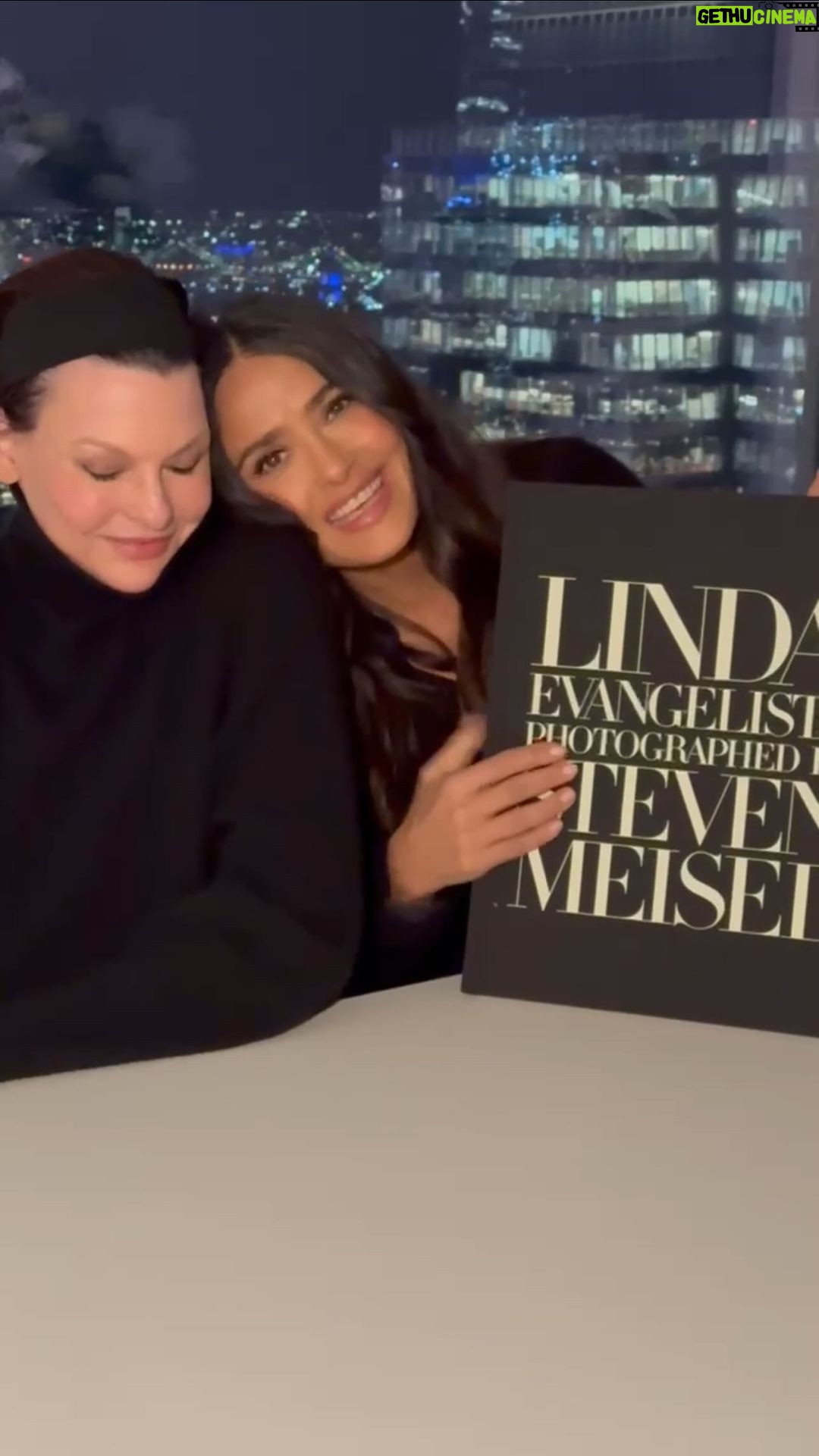 Salma Hayek Pinault Instagram - The perfect gift idea ❤️📚 Linda Evangelista Photographed by Steven Meisel