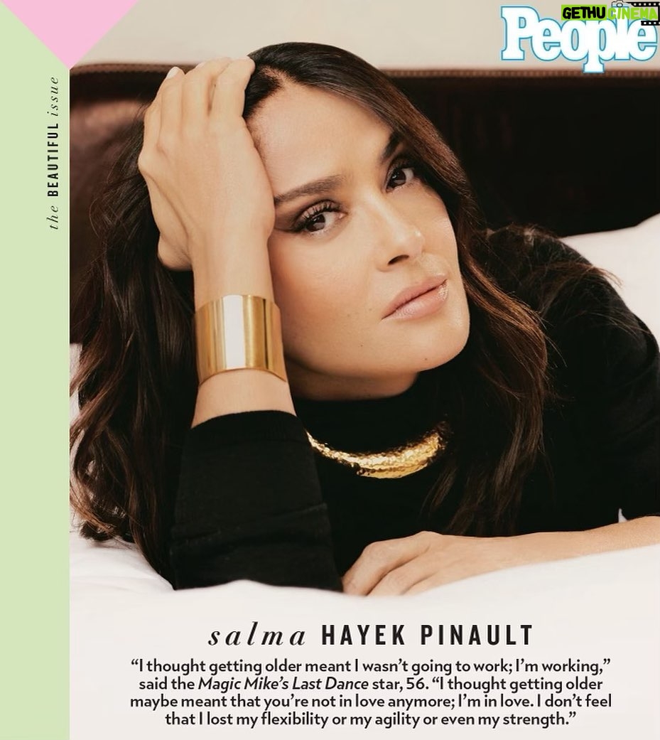 Salma Hayek Pinault Instagram - Grateful to PEOPLE magazine for including me in their ‘Most Beautiful Issue’ and to be in such good company! This year is extra special because in the last week, along with three other women that I respect, admire, and consider my friends, we were honored in the list of the most beautiful by PEOPLE and the most influential by Time Magazine. Once upon a time, I remember thinking that this would’ve been impossible to achieve for women, especially for women of color and over thirty. And yet here we are! This is the stuff that dreams are made of. @people @zoesaldana @im.angelabassett @aliwong Estoy muy agradecida a la revista People por incluirme en su edición de las más bellas, y de estar con tan distinguida compañía. Este año es extra especial porque esta semana, junto con otras tres mujeres que admiro, respeto y considero mis amigas, fuimos honradas en la lista de las más bellas por People y en la de las más influyentes por la revista Time. Recuerdo los tiempos en los que hubiera sido imposible imaginar que este logro fuera posible pare mujeres pertenecientes a minorías y de más de treinta años de edad y sin embargo aquí estamos. Sí se puede!!! @people @zoesaldana @im.angelabassett @aliwong Photo credit: ASKEW II, NICK THOMPSON / TRUNK ARCHIVE, JOYCE KIM/THE NEW YORK TIMES, GAVIN BOND