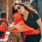 Salma Hayek Pinault Instagram - @shofco is by far one of the most effective movements I have ever seen in place to combat extreme poverty and gender inequity. Through collaborating with local leaders and the community, I was beyond impressed with what SHOFCO is doing to create a bright future for the residents of Kibera in Kenya through locally-led solutions. They are providing quality education for girls, clean water, economic empowerment and so much more. @kenodede it has been an absolute honour to witness the wonderful work you are doing. 🙏 To find out more about this inspiring organisation click the link in my bio. @shofco es uno de los movimientos más eficaces que he visto para combatir la pobreza extrema y la desigualdad de género. Quedé muy impresionada con lo que SHOFCO está haciendo para crear un futuro próspero para los residentes de Kibera en Kenia a través de soluciones lideradas localmente. Proporcionan educación de calidad a las niñas, agua potable, capacitación económica y mucho más. @kenodede ha sido un honor ser testigo del meravilloso trabajo que estas haciendo 🙏 Para obtener más información sobre esta inspiradora organización, haga clic en el enlace de mi biografía.
