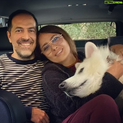Salma Hayek Pinault Instagram - Sami you’ve been a blessing in my life… even though I’m sure I decorate yours with chaos. Happy World Siblings Day ❤️ @hayekstudio Sami, has sido una bendición en mi vida… aunque estoy segura de que yo decoro la tuya con caos. Feliz Día Mundial de los Hermanos! ❤️ @hayekstudio