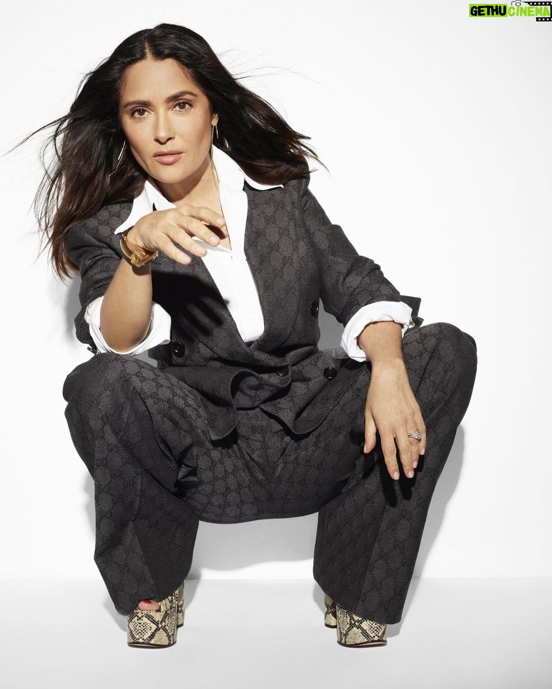 Salma Hayek Pinault Instagram - Out on newstands now @madamefigarofr⚡ thank you @rankinarchive & team for working your magic. Photographer : @rankinarchive Stylisme : @carolematray.mad Stylist assitant : @cylia.br Make up artist : @sofiatilbury Hair : @naokawakamihair for @thewallgroup Manicure: @katewilliams0n Casting :@marleen_jack
