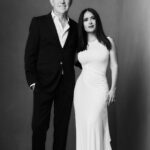 Salma Hayek Pinault Instagram – If you’re wondering who the man is with his hand around my waist, it’s my business partner at Ventanarosa, Jose Tamez, alias Pepe. Our adventure started nearly 25 years ago, and after 8 movies and 4 television series, along with more than 200 nominations and prizes, including Emmys, Oscars and Golden Globes – we’re still going strong! If you get a chance, go watch our new project, ‘El Sabor De La Navidad,’ on @vix.

Si se preguntan quien es el hombre con su mano en mi cintura, es mi socio en Ventanarosa, José Tamez, alias Pepe. Nuestra aventura empezó hace 25 años, y después de 8 películas y 4 series de televisión, junto con más de 200 nominaciones y premios, incluyendo Emmys, Oscars y Golden Globes – todavía estamos dándole duro! Si tienen oportunidad, vean nuestro nuevo proyecto, “El Sabor de la Navidad”, en @vix.