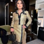 Salma Hayek Pinault Instagram - Inspiration Jackie O… Inspiración Jackie O… @gucci @debeersofficial Hair: @jennifer_yepez Makeup: @sofiatilbury @charlottetilbury #jackieo