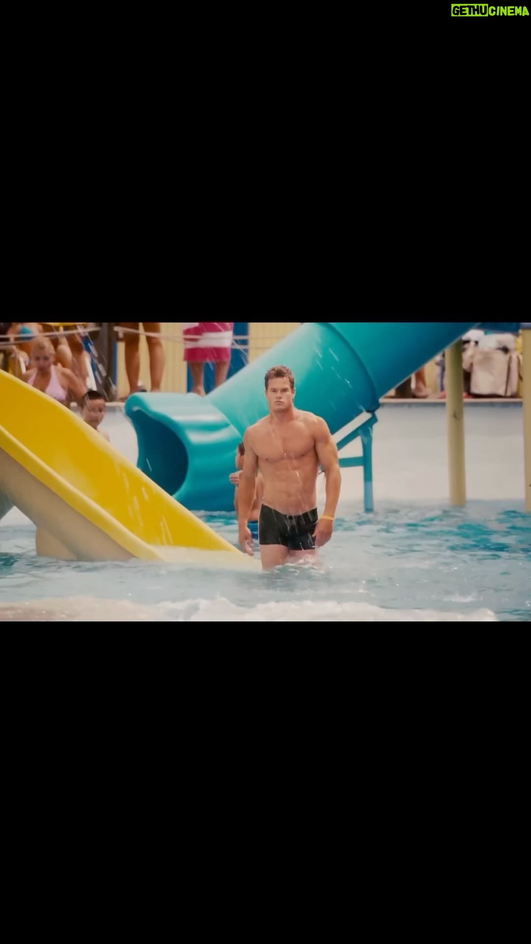 Salma Hayek Pinault Instagram - In loving memory of Alec Musser. He was so kind professional and absolutely hillarious. His early departure breaks my heart. I feel so blessed that I got to meet him. My sincere condolences to his family and loved ones for this great loss. 🖤 🎥: Grown ups (2010)