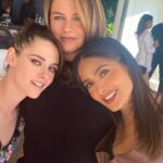Salma Hayek Pinault Instagram - I’m so proud of you, my brilliant friend, for your outstanding performance in FERRARI. Your talent will never fail to amaze me. Here’s to you, my friend! 🥂 Estoy muy orgullosa de ti, mi brillante amiga, por tu destacada actuación en FERRARI. Tu talento nunca dejará de sorprenderme. ¡Brindemos por ti, amiga! 🥂 #PenelopeCruz Mandarin Oriental Residences, Beverly Hills