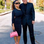 Salma Hayek Pinault Instagram - BALENCIAGA show in sunny LA ☀️🩷 Make-up: @etienneortega Hair: @jennifer_yepez Facial: @thebeautysandwich