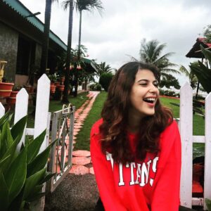 Saloni Khanna Instagram - Do not let anyone kill your vibe! 
Nooo one! 

#word #candids #happykids