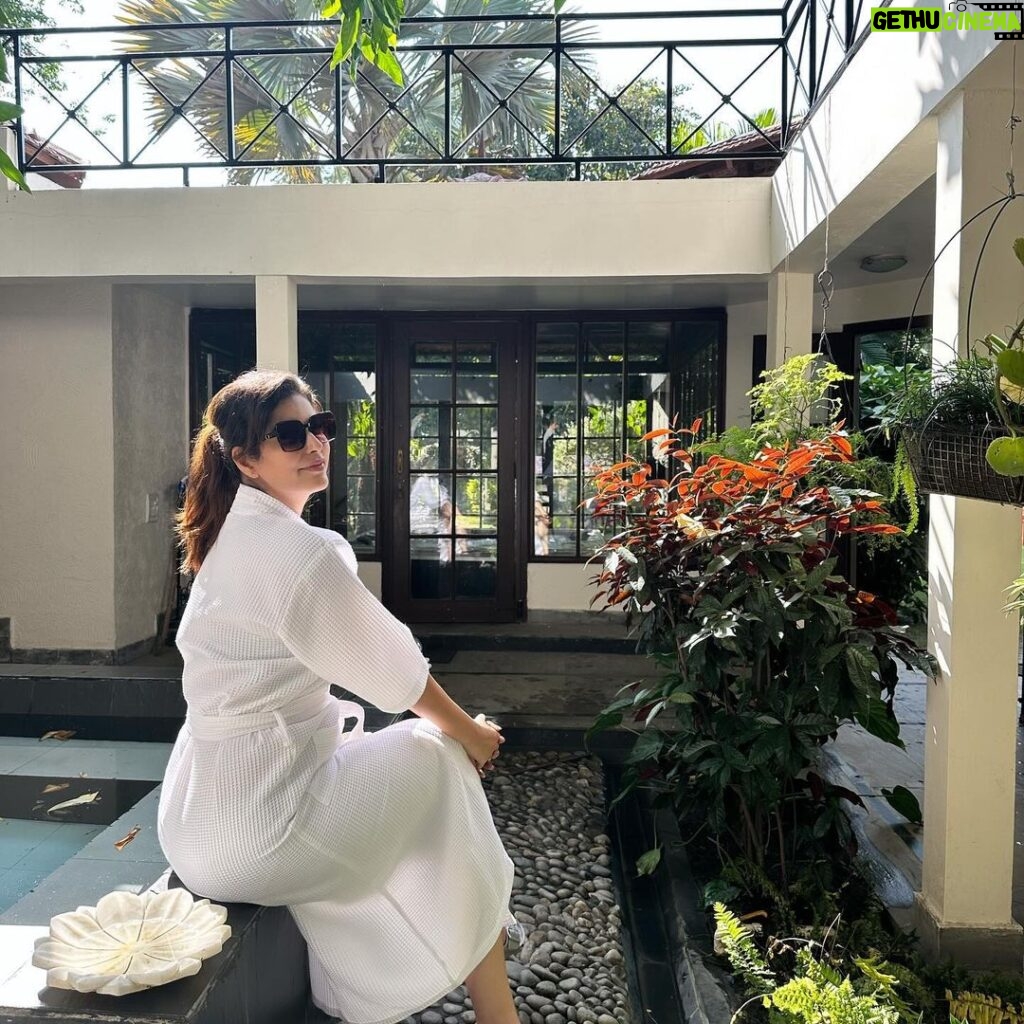 Saloni Khanna Instagram - Had the most lovely weekend at @thehomesteadcorbett in Lohono’s Jim corbette. Swipe to see the cool activities they have so you are never bored! Thank you @lohonostays_ for making this happen. #thehomestead #jimcorbett #livingthelohonolife #MyKindOfVibe #lohonostays Jim Corbett Wildlife