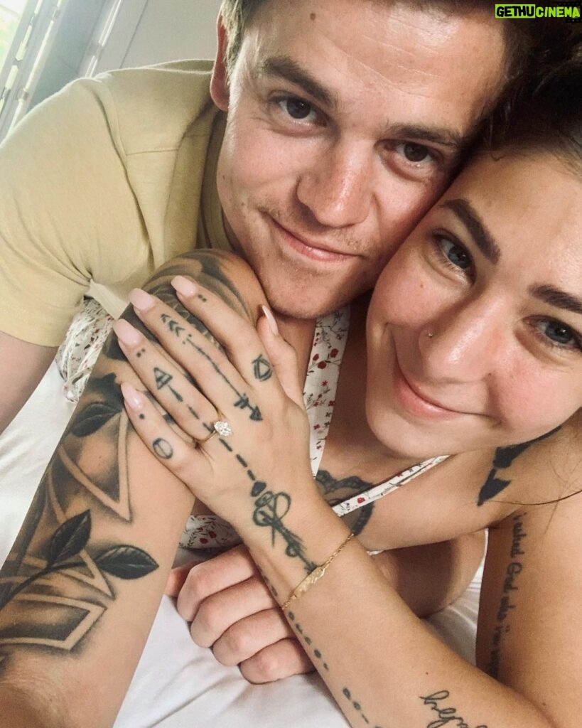 Sam Clemmett Instagram - Been a year since we got engaged. Wow. Beyond lucky to call you my wife 💙