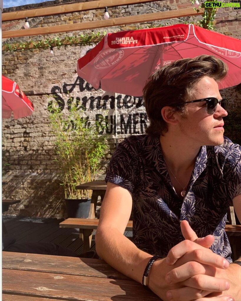 Sam Clemmett Instagram - ☀️ London, United Kingdom