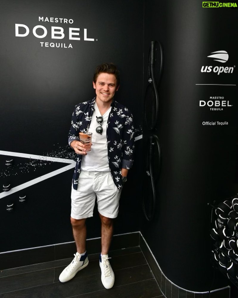 Sam Clemmett Instagram - Who knew Tequila & Tennis were the perfect combination?! Thank you for serving up the best afternoon @dobeltequila 🎾 🎾 Us Open - Arthur Ashe Stadium