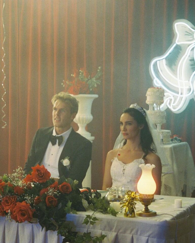 Samantha Robinson Instagram - Had so much fun working on @sglewis new single “Lifetime” directed by @jasonllester 🕺🏻✨👰🏻 what a team!! Check it out! 📸 @averagecowgirl