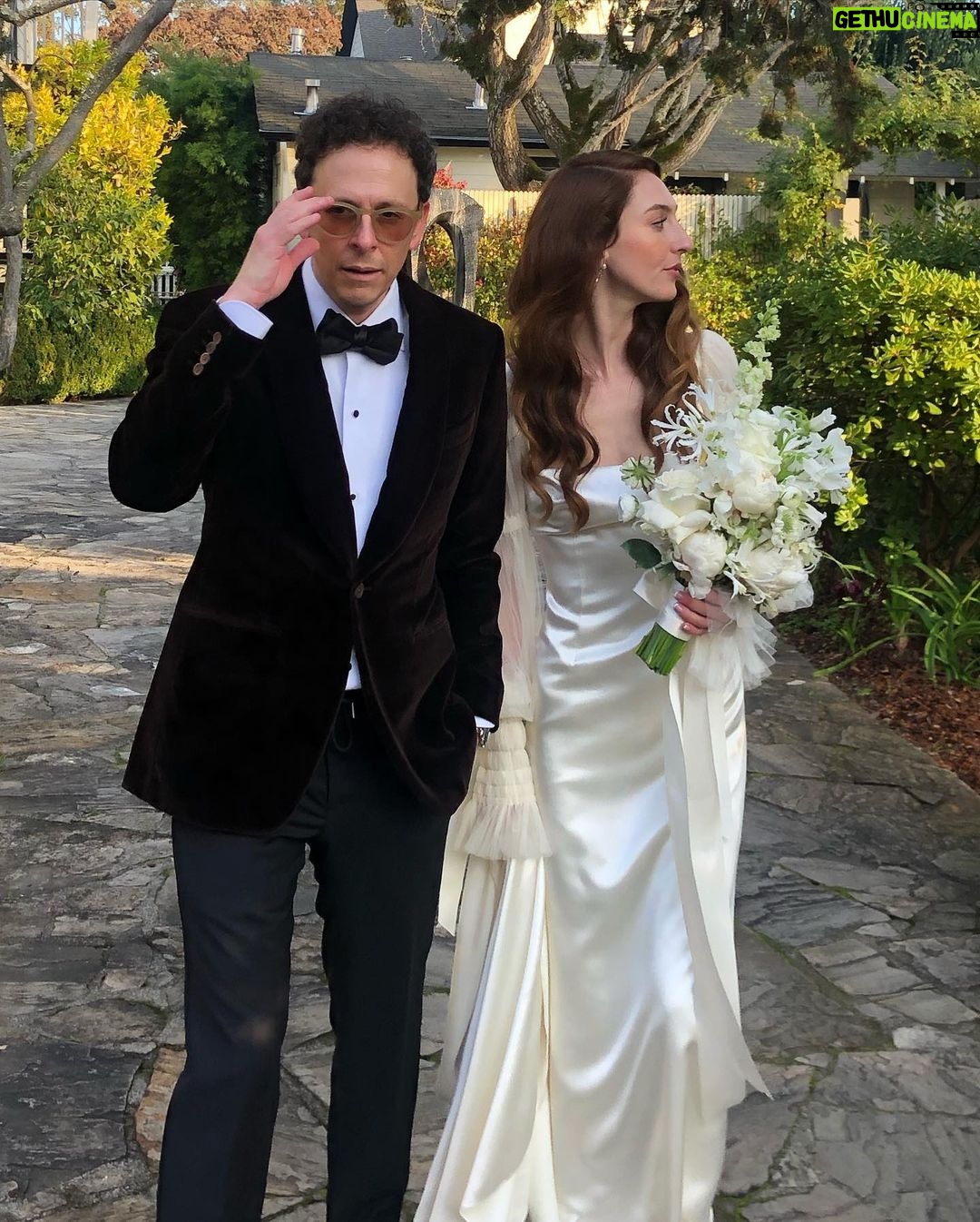 Samantha Robinson Instagram - A gorgeous weekend, celebrating two special people tying the knot 🔒💘🤍 @chelseastaylor @jarradpaul MacArthur Place Hotel