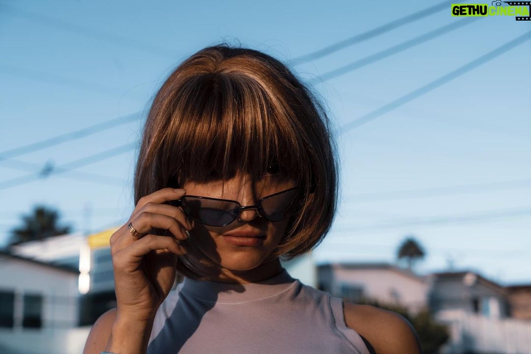 Samantha Robinson Instagram - Meet Veronikka 📸 @griffin.blazi