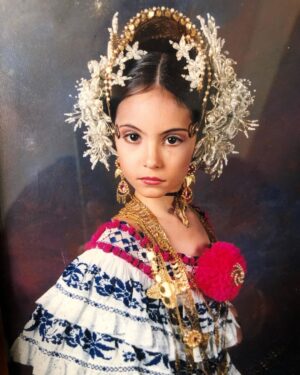 Samantha Robinson Instagram - Channeling this energy 🙏 #minime 🇵🇦❤️