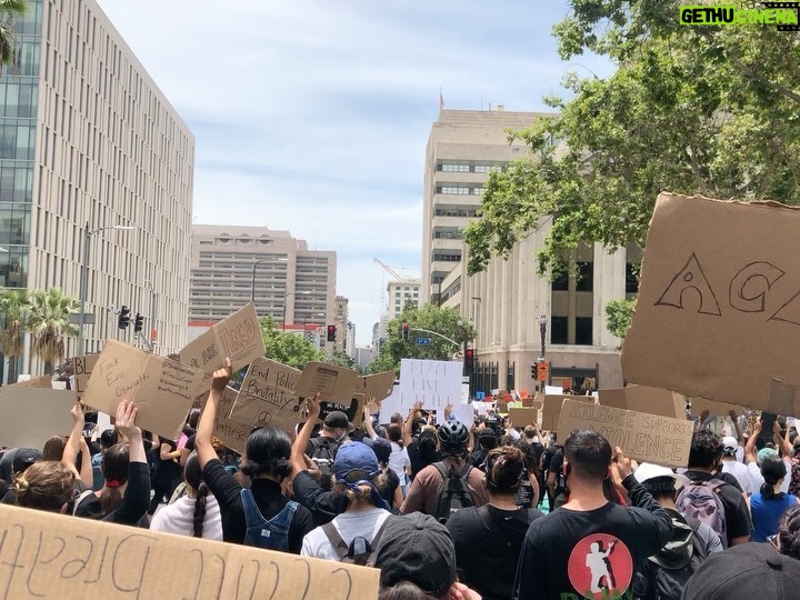 Samantha Robinson Instagram - So many people coming together to peacefully protest yesterday 🖤