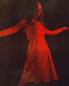 Samantha Robinson Instagram - I first shot with @neilkrug back in 2017. There will never be another photographer like him. Truly incomparable and a creative genius. Here are a few of my all time favs!