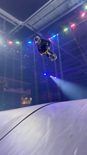 Samuel Ratsch Instagram - @darbyallin nailed the landing at @nitrocircus!