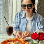 Sana Javed Instagram – Spettacolare ! 🍕