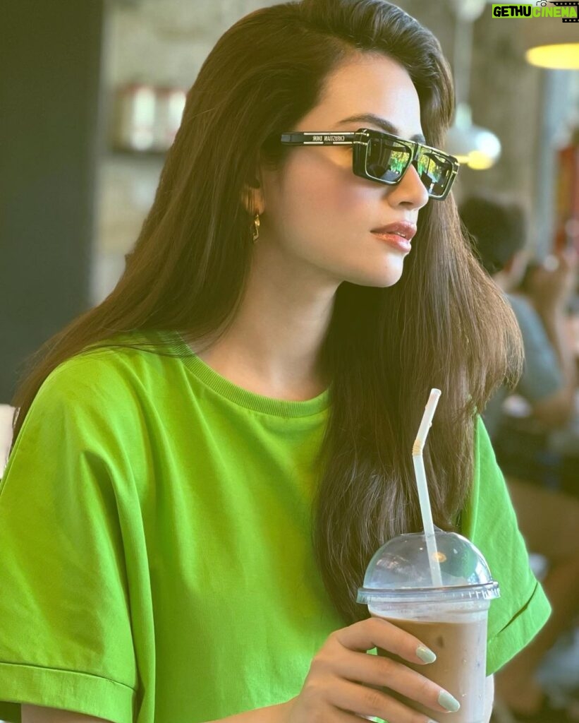 Sana Javed Instagram - “Nothing is real but dreams and love.”🍃