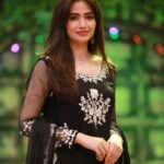 Sana Javed Instagram - 🤍 #JeetoPakistanLeague 🥰 thank you for your love and support love you all 😘♥️ 📸: @omarsaeedofficial