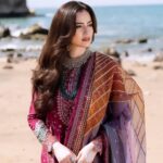 Sana Javed Instagram - @jazminonline 💕