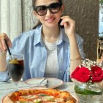 Sana Javed Instagram – Spettacolare ! 🍕