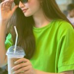 Sana Javed Instagram – “Nothing is real but dreams and love.”🍃