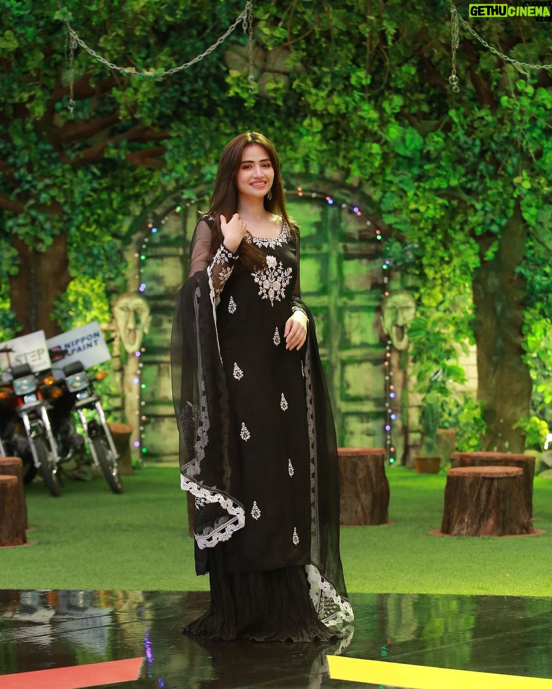 Sana Javed Instagram - 🤍 #JeetoPakistanLeague 🥰 thank you for your love and support love you all 😘♥️ 📸: @omarsaeedofficial