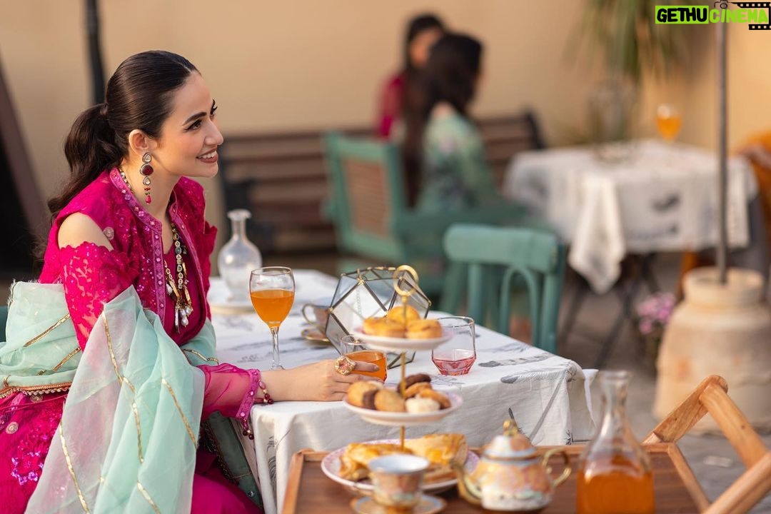 Sana Javed Instagram - ALZOHAIB‘s ever popular ‘ Mahiymaan ’ Luxury Lawn - Eid Edition; sublime silhouettes capturing the true quintessence of today’s woman, who gracefully carries herself. Are you ready to experience a fixation of unforgettable opulence yet ethereal work of art? NOW AVAILABLE at all leading stores! & Online https://bit.ly/MMLL-22-FBOG #ALZOHAIB #SanaJaved #Mahiymaan #Eid #LuxuryLawn #FestiveLawn #Glam #Fashion #DesignerWear #MostAwaited #BookNow