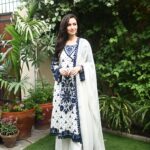 Sana Javed Instagram - 🤍 👗 : @rizwanbeyg 💄 : @sheebamughal 📸 : @hussain.mandviwala