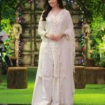 Sana Javed Instagram - 👗 : @rizwanbeyg 💄 : @sheebamughal 📸 : @omarsaeedofficial