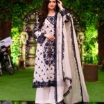 Sana Javed Instagram - #JeetoPakistanLeague with my favourite people 💙 👗: @rizwanbeyg 💄: @sheebamughal 📸: @omarsaeedofficial