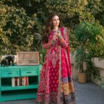 Sana Javed Instagram – @jazminonline 🤍most awaited collection ‘Shahkaar’ Eid Festive Vol. 1 SS’22. PRE-BOOKING starts TOMORROW at 4PM 

A collection that is one of a kind, inclusive of all summer palettes & timeless designs embellished in elegance! Absolutely loved wearing each design! 

MARK THE DATE FOR TOMORROW 

#jazminonline #jazminshahkaar #eidfestive #festivelawn #embroidered #comingsoon