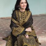 Sana Javed Instagram - @jazminonline 🤍most awaited collection ‘Shahkaar’ Eid Festive Vol. 1 SS’22 A collection that is one of a kind, inclusive of all summer palettes & timeless designs embellished in elegance! Absolutely loved wearing each design! Coming soon! 📸 @shayank.sherwani #jazminonline #jazminshahkaar #eidfestive #festivelawn #embroidered #comingsoon