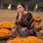 Sana Javed Instagram - 🌼🖤🌸