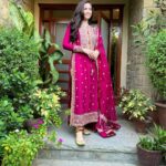 Sana Javed Instagram - Love wearing this gorgeous outfit from @kanwalmalik.official ❤️ #kanwalmalik#kanwalmalikofficial
