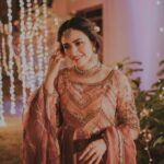 Sana Javed Instagram - 🥰 👗: @mohsin.naveed.ranjha 💕 📸: @rehanmithaniphotography 💎: @alijaverijewelers