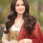 Sana Javed Instagram - 🍄 👗: @saniamaskatiya 💄 : @thesajidwahabofficial 📸: @alijaffraniphotography