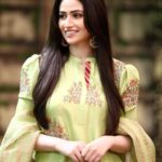 Sana Javed Instagram - 🍃 @khojiiii @hussainrehar.official @kohar_jewel @nabila_salon @omarsaeedofficial