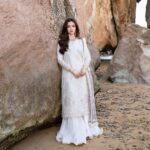 Sana Javed Instagram - 💗 @𝐣𝐚𝐳𝐦𝐢𝐧𝐨𝐧𝐥𝐢𝐧𝐞 𝐢𝐬 𝐚𝐥𝐥 𝐬𝐞𝐭 𝐟𝐨𝐫 𝐩𝐫𝐞-𝐛𝐨𝐨𝐤𝐢𝐧𝐠 𝐭𝐨𝐦𝐨𝐫𝐫𝐨𝐰 𝐚𝐭 𝟒:𝟎𝟎 𝐏𝐌 𝐏𝐒𝐓 Shahkaar Eid Festive Lawn SS'23 To pre-book tomorrow, visit their website www.jazmin.pk #jazminonline #jazminshahkaar #shahkaareidfestive #luxurylawn #embroidered