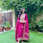 Sana Javed Instagram - Love wearing this gorgeous outfit from @kanwalmalik.official ❤️ #kanwalmalik#kanwalmalikofficial
