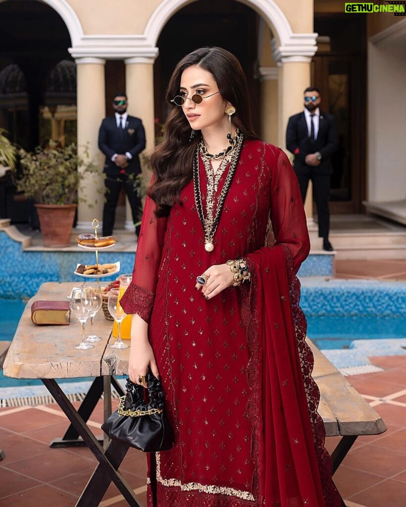 Sana Javed Instagram - The Scarlet outfit from the latest @shahzeb_textile_official Merakish volume-4 collection is an absolute stunner! The Scarlet outfit exudes elegance and sophistication, while still managing to remain trendy and fashionable. The sequin embroidery adds just the right amount of sparkle and glamor, without being too over-the-top or gaudy. I am excited to wear & flaunt the beautiful dress again! Highly Recommended. View more collection by shahzebtextile: www.shahzebtextile.pk #luxurycollection#chiffon#newcollection #clothingmanufacturer #live #now #clothingcompany #clothing #clothingbrand #apparelbrand #merakish #chiffon #embroidered #shahzebtextile #merakish4